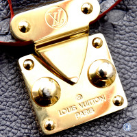 Lv pochette metis marine rouge shop