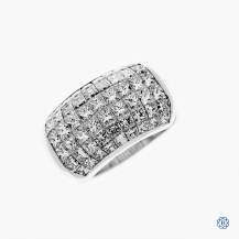 18kt white gold diamond ring