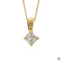 14kt yellow gold diamond pendant with chain