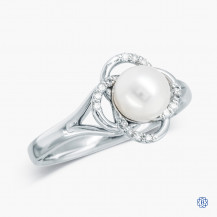 10k White Gold Pearl and 0.08ct Diamond Ring