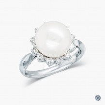 14kt White Gold Pearl and 0.25ct Diamond Ring