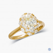 18kt Yellow Gold Lady'sCast Cluster 0.73ct Maple Leaf Diamond Ring