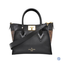 Louis Vuitton On My Side PM Leather Bag