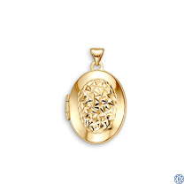 Bella Sentiments 10kt Gold Oval Locket