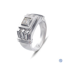 18kt white gold diamond gentleman's ring